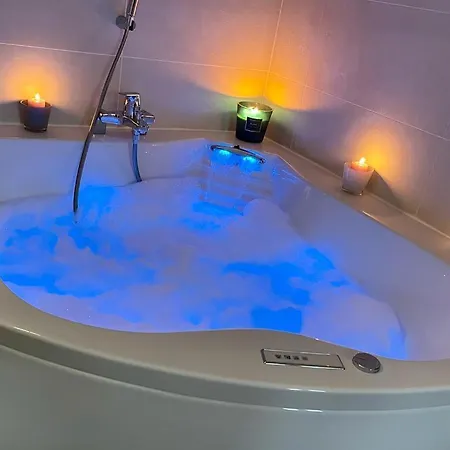 Apartmán Bergerie Piscine, Clim, Balnéo&terrasse